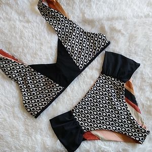 Seea Milos Reversible set....sizes unknown